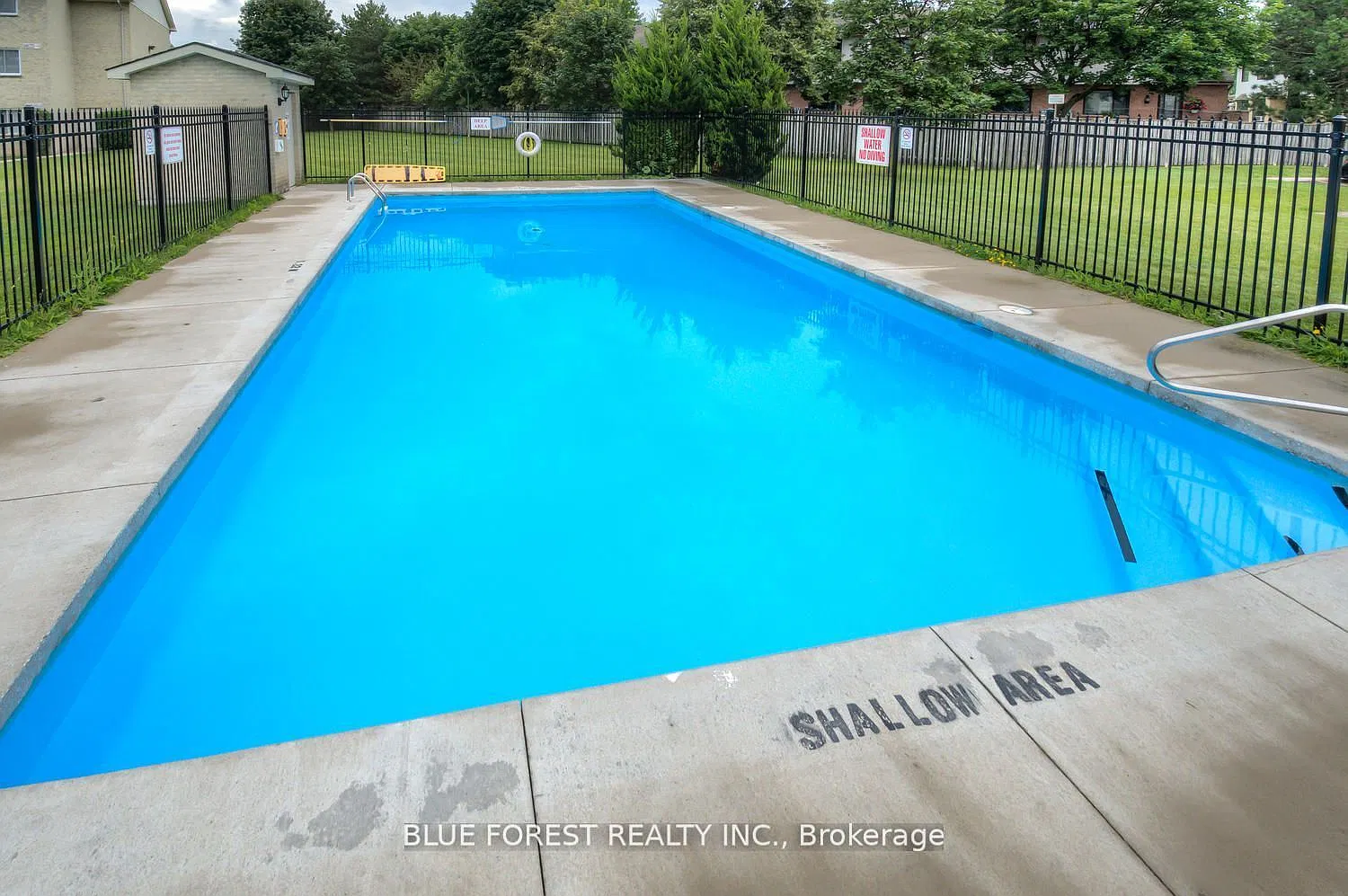 2 bed, $1,900 — Photo 4