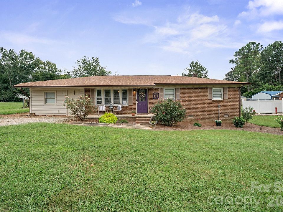 1st image of 1782 Cameron Rd