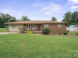 1782 Cameron Rd, Lincolnton, NC 28092
