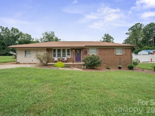 1782 Cameron Rd, Lincolnton, NC 28092