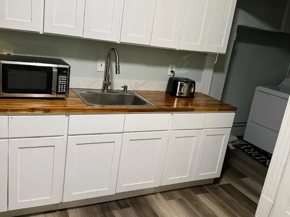 121-123 Massachusetts Ave Floor 2, Springfield, MA 01109