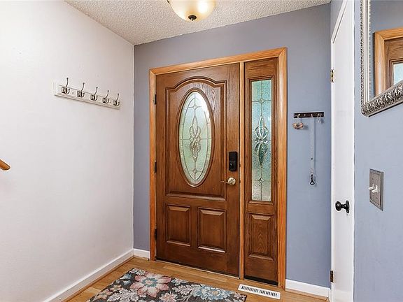 3rd image of 1544 Yellowstone Ave APT B