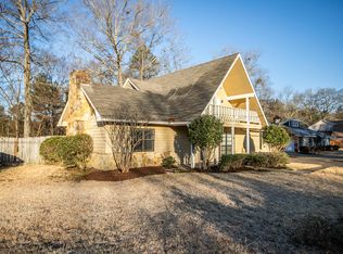 124 Cedar Dr, Columbus, MS 39705