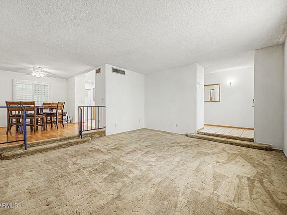 5th image of 3944 W MONTEBELLO Avenue
