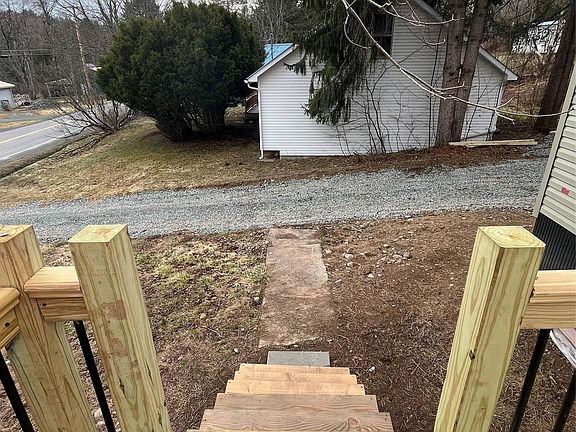 4th image of 317 Debruce Road