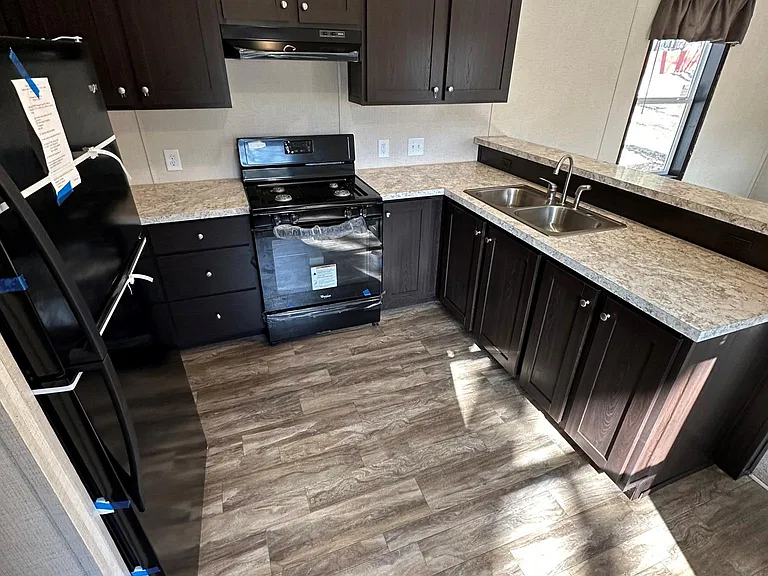 8229 Boston State Rd #33 — Photo 4