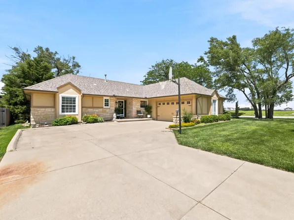 1820 E Beaumont St, Wichita, KS 67219