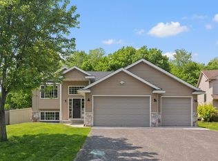 659 Kayla Ln, Hanover, MN 55341