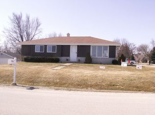 7330 Lakeshore Dr, Racine, WI 53402