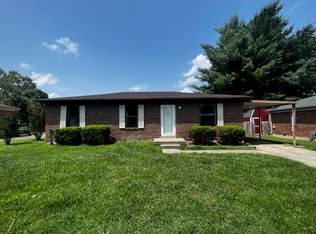 6017 Larkgrove Dr, Louisville, KY