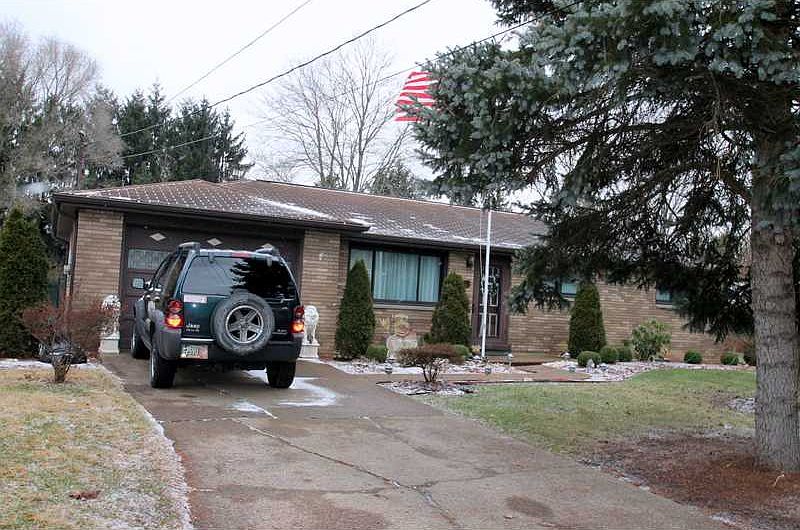 1st image of 2405 Cypress Dr