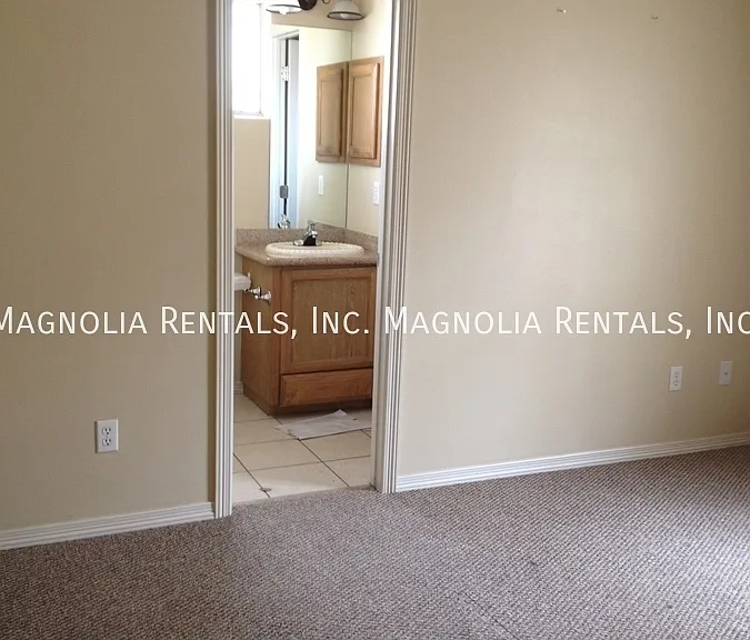 1407 W Fig Ave #4 — Photo 20