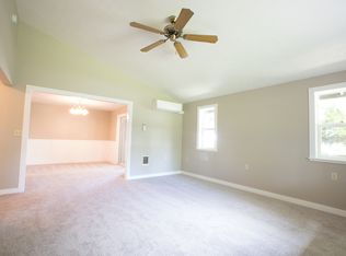 586 N Main St, Independence, OR 97351