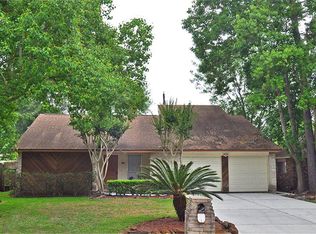 17206 Golf Club Dr, Crosby, TX 77532