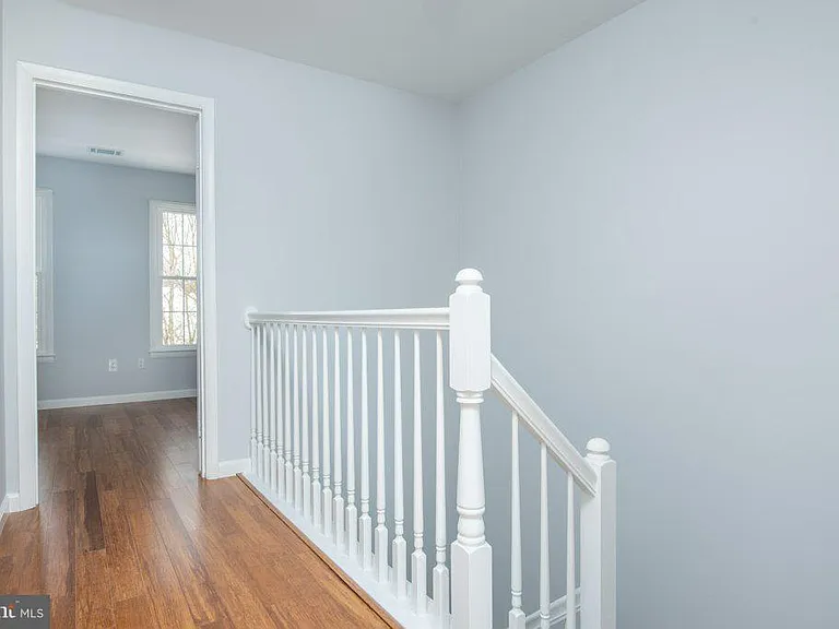 7840 Liberty Springs Cir — Photo 16