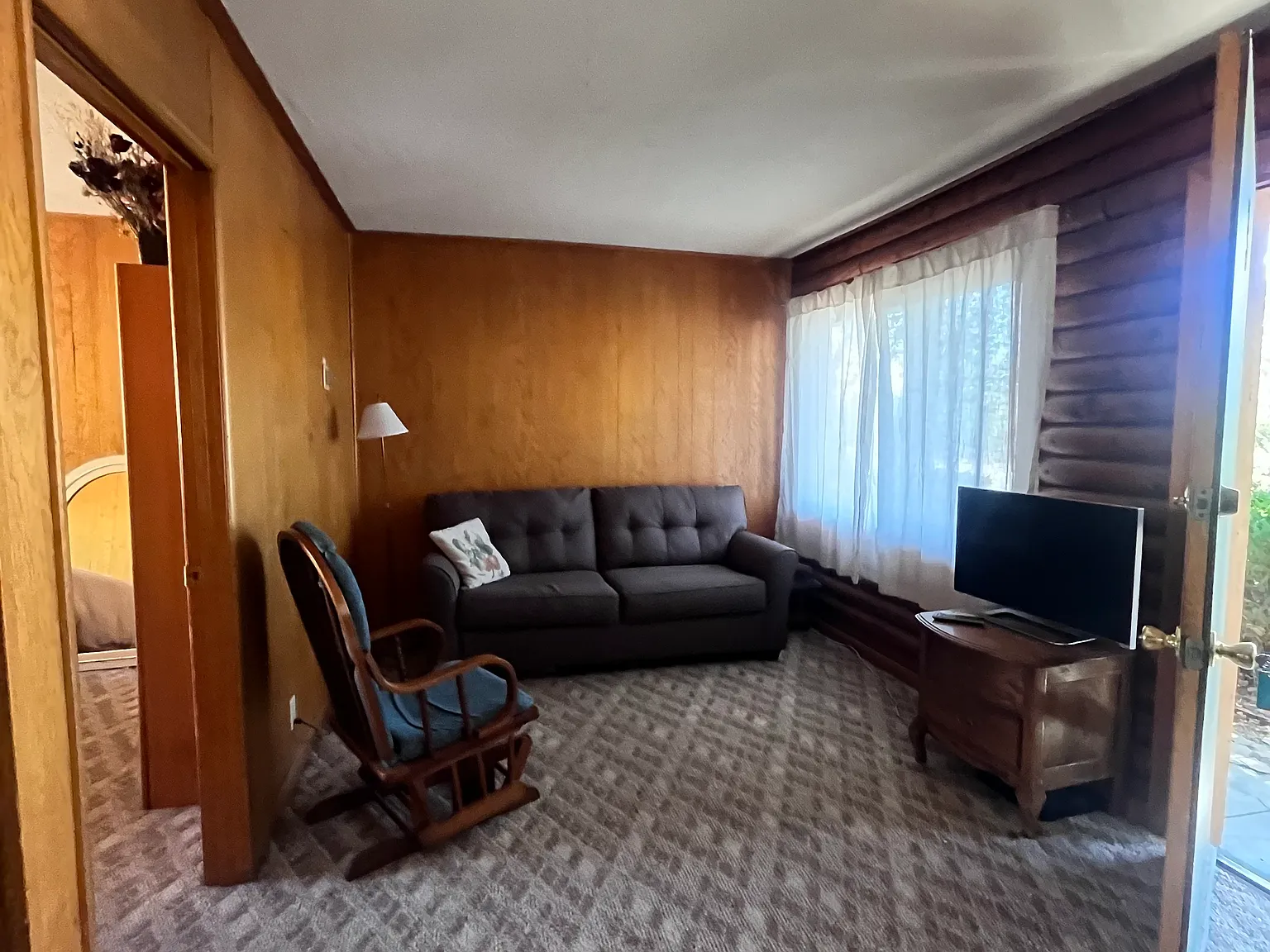 Studio, 350 sqft, $1,200 — Photo 1