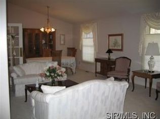 922 Timberlake Dr, Edwardsville, IL 62025