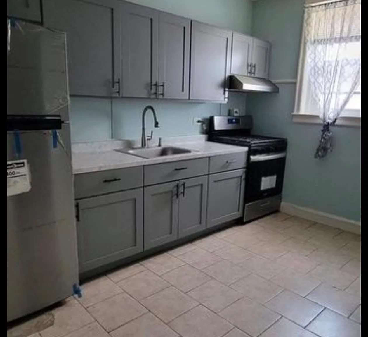 1 bed, 700 sqft, $995 — Photo 2
