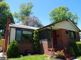 2817 School St, Alexandria, VA 22303