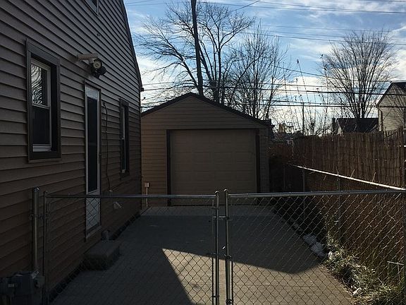 2nd image of 22412 Hanson Ct