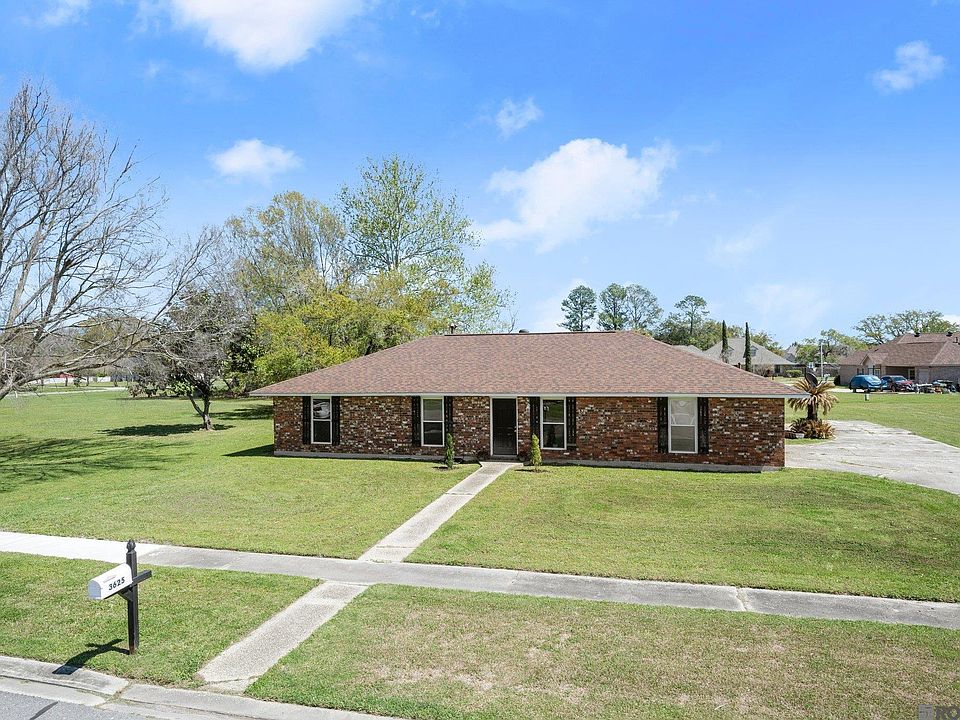 1st image of 3625 Magnolia Dr