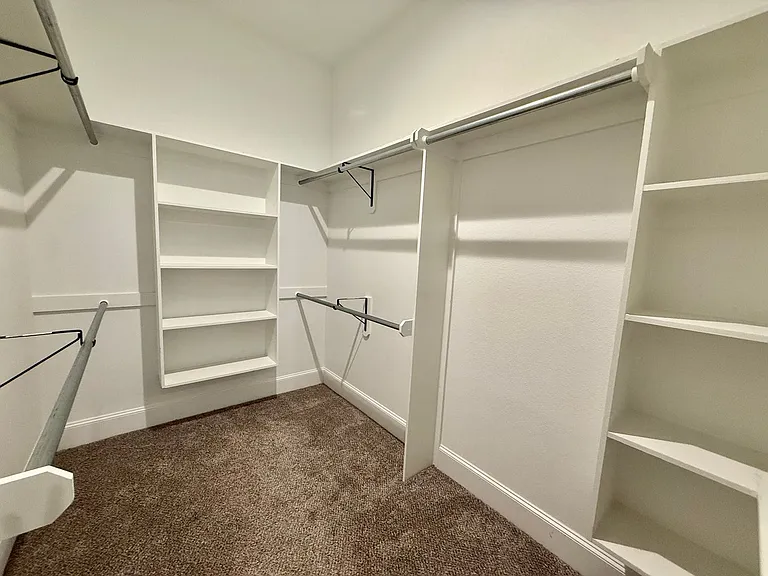 1037 Stagecoach Bnd — Photo 18