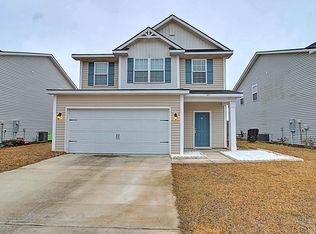 121 Battalion Ln, Hinesville, GA 31313