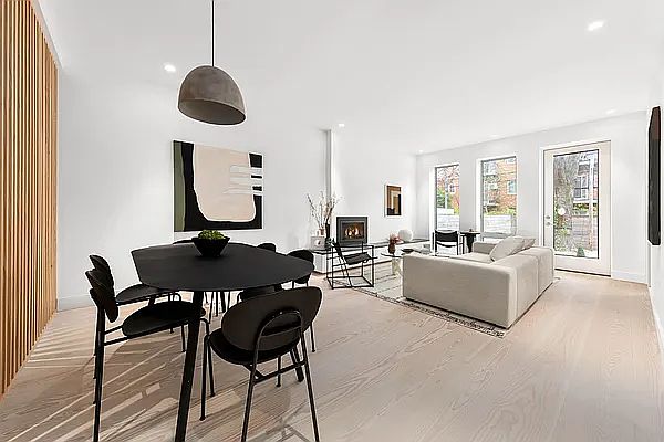 1st image of 89 Douglass St APT 1