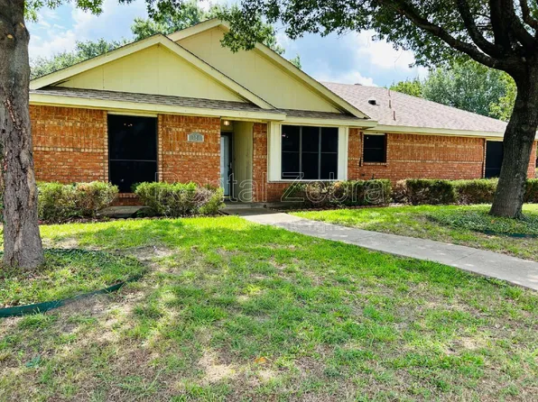 828 Haverford Ln, Desoto, TX 75115