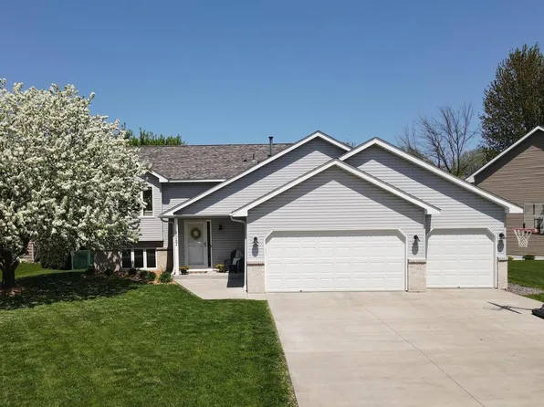 7062 Eagle Trl, Centerville, MN 55038