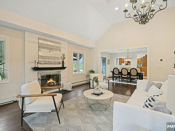 5th image of 15 Candlestick Lane