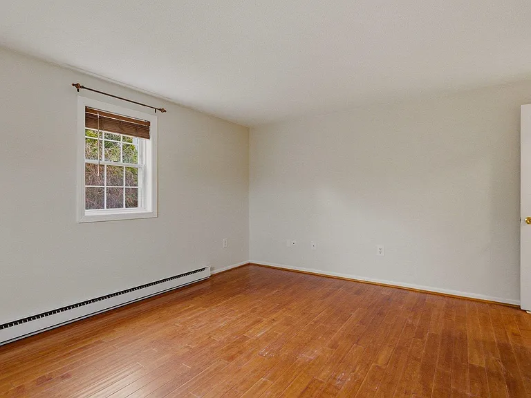 559 Sagamore Ave #15 — Photo 18