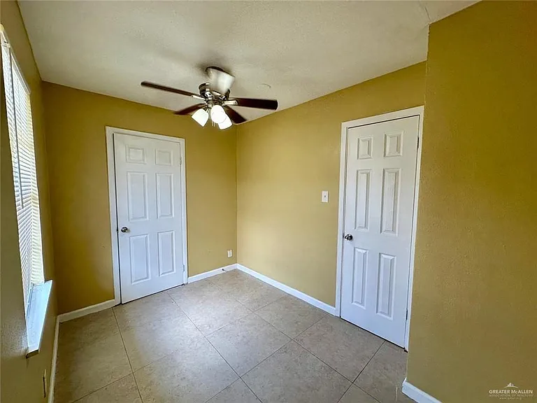 823 S 17th Ave — Photo 11