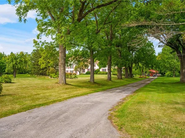 1166 Westbrook Rd, Glanbrook, ON L0R 2A0