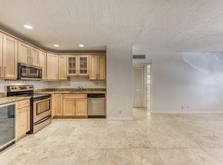 530 NE 15th Ct APT 6, Fort Lauderdale, FL 33304