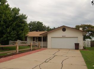 1643 N Walnut Dr, McPherson, KS 67460
