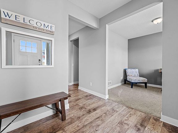 5th image of 6060 Marx Ct NE