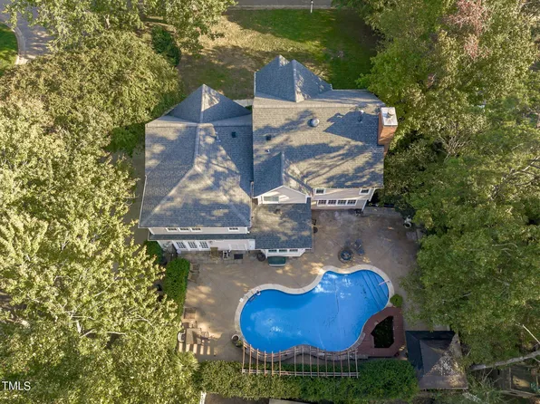 100 Franklin Chase Ct, Cary, NC 27518