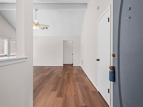 5th image of 23547 Pebworth Pl