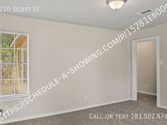 2nd image of 1210 Scott St
