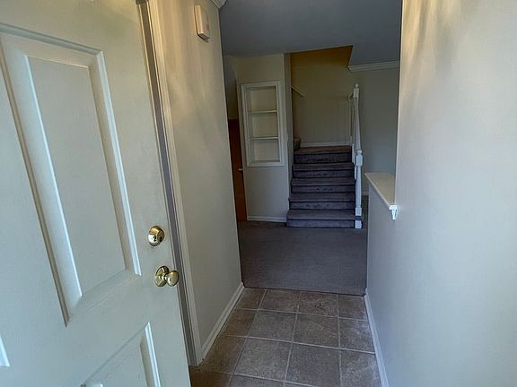 3rd image of 3512 Burbank Dr