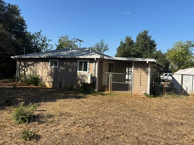 2 bed, 895 sqft, $1,400 — Photo 3