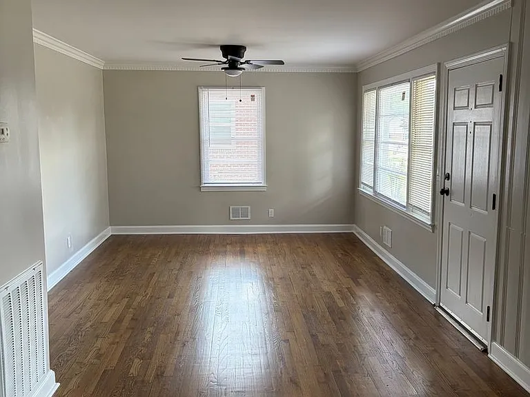 4109 Edwards Rd — Photo 3