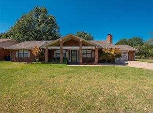 1807 Nightingale Cir, McAlester, OK 74501