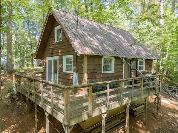 115 Navaho Trl, Dugspur, VA 24325