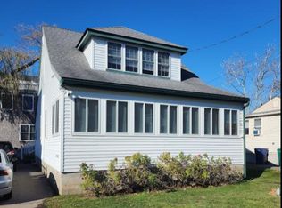 16 Meadow Pond Rd, Hampton, NH 03842