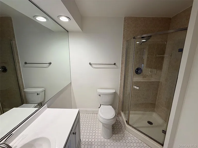 73 Cornwall Cir — Photo 15