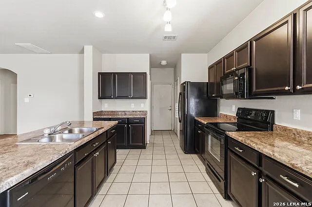 1508 Gateshead Dr — Photo 8