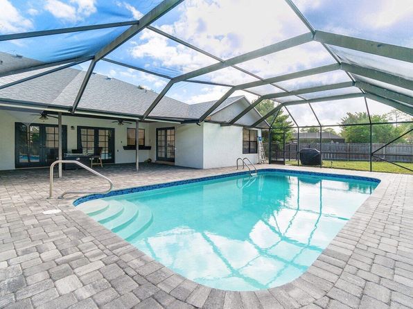 325 Knotty Wood Lane, Wellington, FL 33414