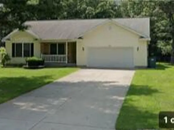 2069 Rambling Oak Dr, Muskegon, MI 49445